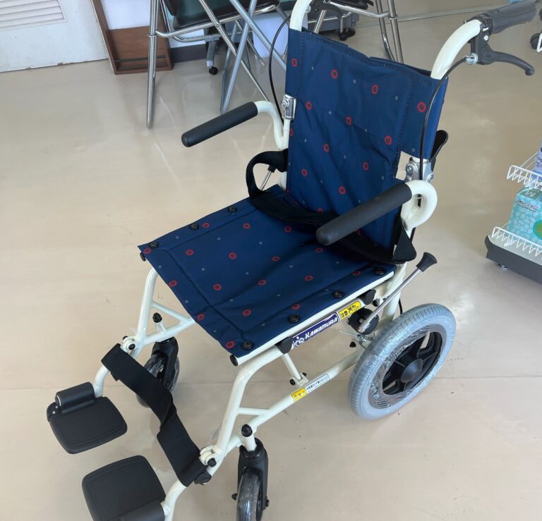 カワムラ 簡易車いす 旅行用車いす「旅ぐるま」 (カワムラ カワムラ 簡易車いす 旅行用車いす「旅ぐるま」 (カワムラ
